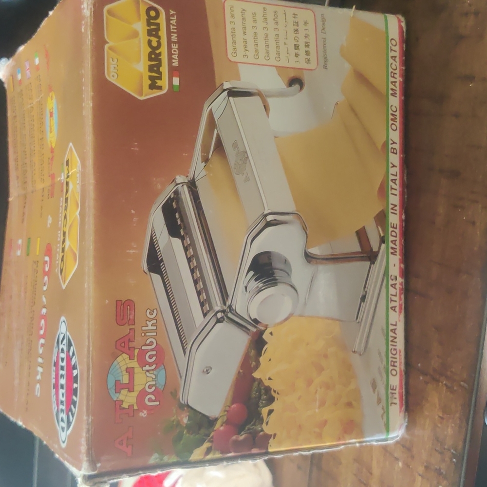 Marcato Pasta Pasta Machine with Ravioli Extension - Picture 3 of 15
